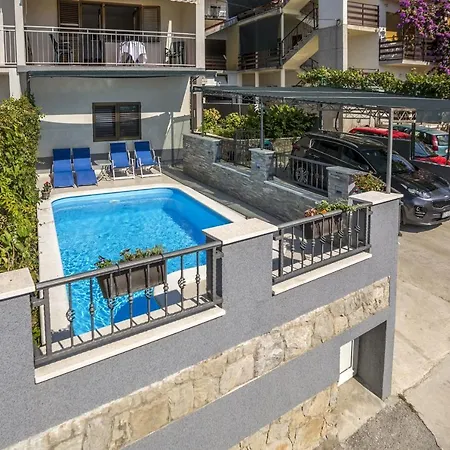 Apartmán Family-friendly With Swimming Pool - Split - 7539 *