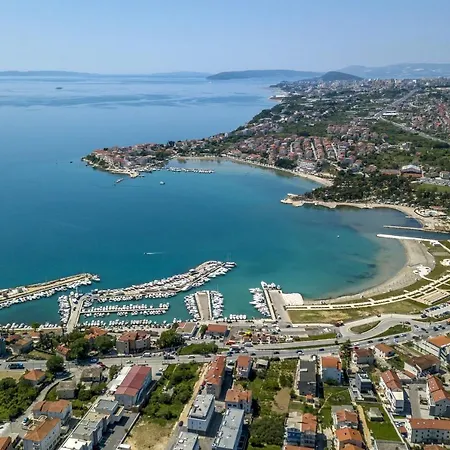 Family-friendly With Swimming Pool - Split - 7539 Apartmán *