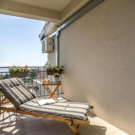 Family-friendly With Swimming Pool - Split - 7539 Apartmán *