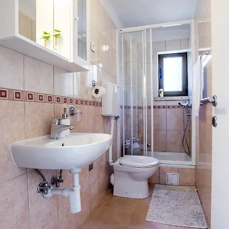 Family-friendly With Swimming Pool - Split - 7539